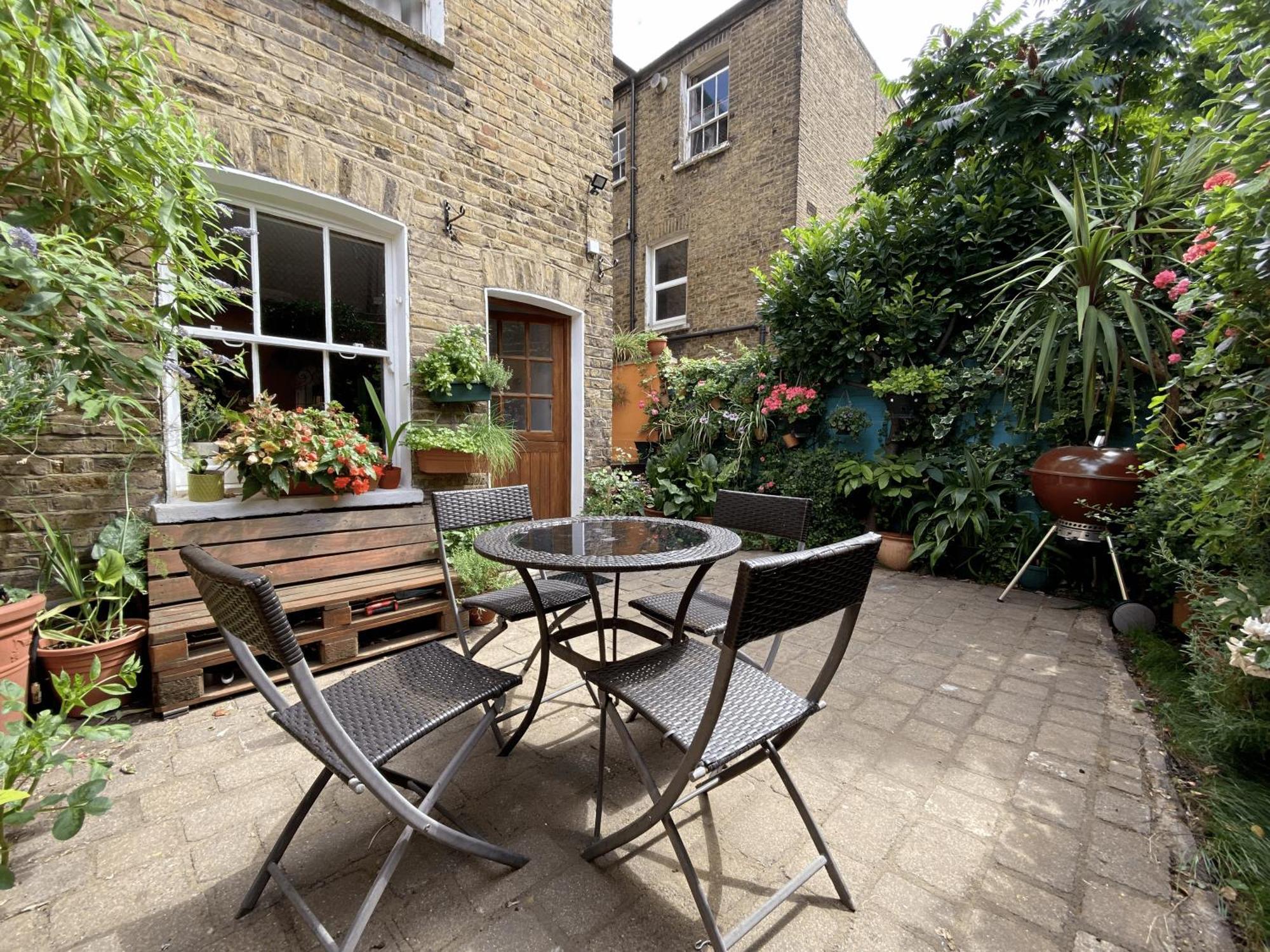 The Clapham With Private Patio * Londra